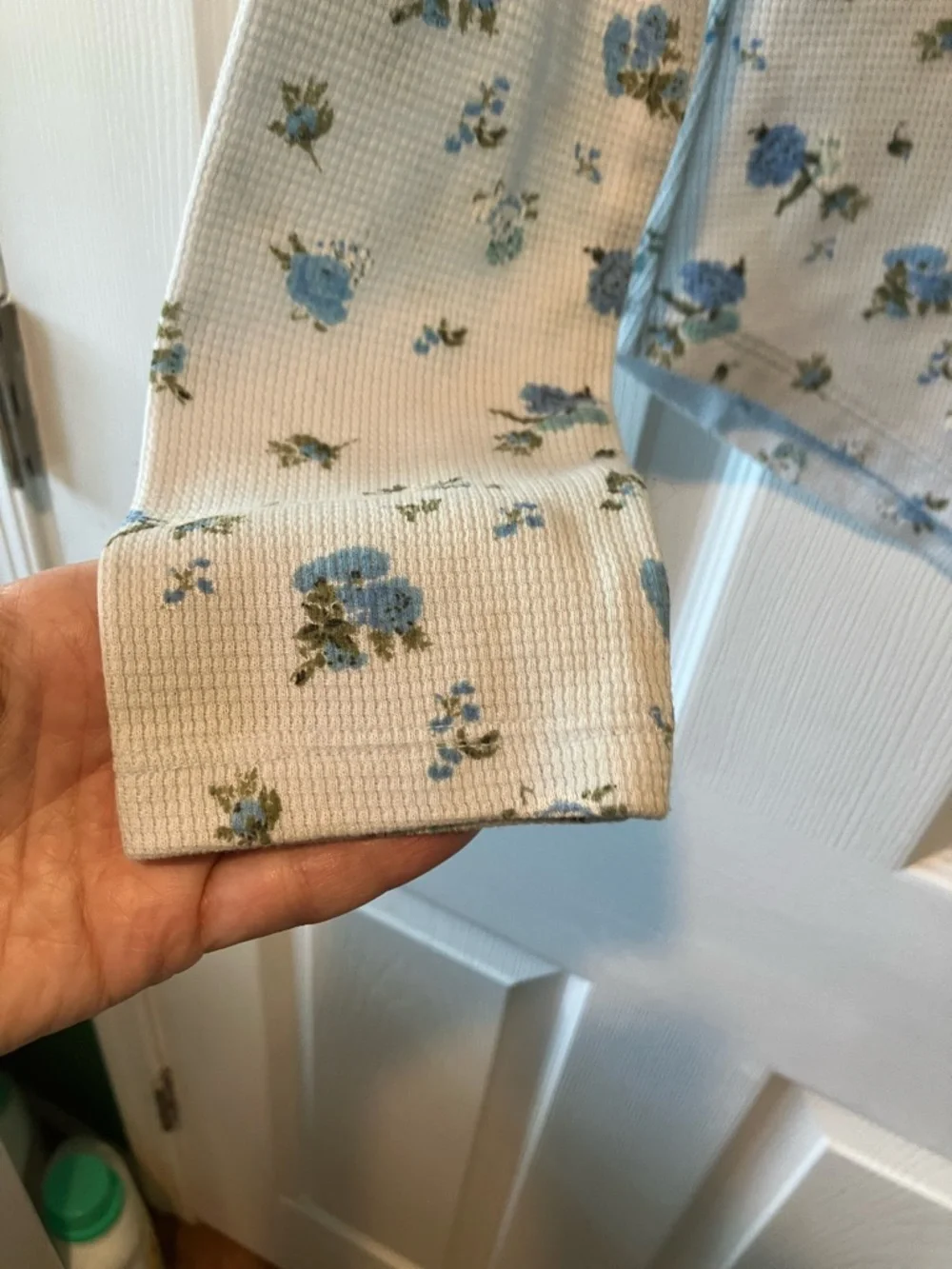Lucky brand small waffle weave thermal blue white floral top cottagecore